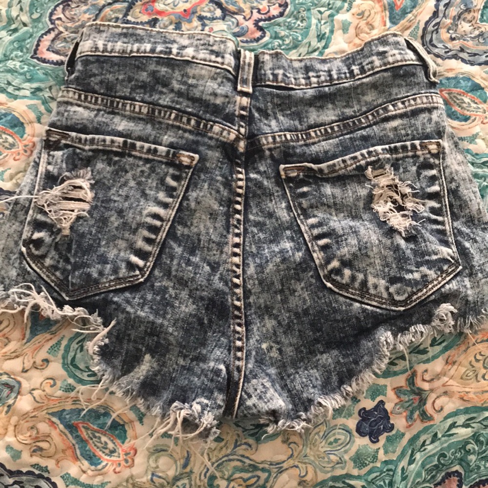 High Rise Shorts - Picture 2 of 3